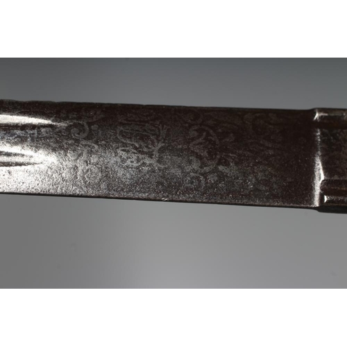 561 - AN 1828 PATTERN HIGHLAND INFANTRY OFFICER'S BROADSWORD, late 19th century, the 32 1/2