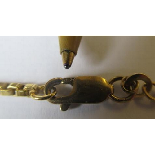 201 - A BOX LINK CHAIN with lobster clasp, stamped 750, 31.1g (Est. plus 24% premium inc. VAT)