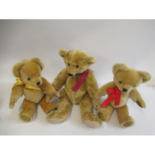 163 - Three collectors teddy bears, comprising a 16 1/2