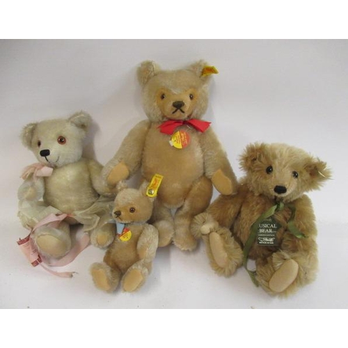 191 - Four Steiff teddy bears, comprising a 12