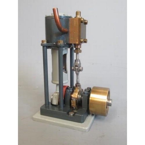 352 - Single cylinder vertical marine type steam engine, 5/8