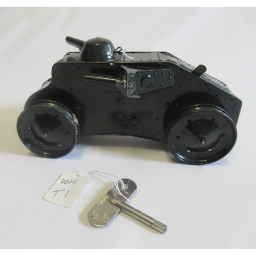 481 - Triang Toys clockwork tank, rubber tank tracks missing, model F-G (Est. plus 24% premium inc. VAT)