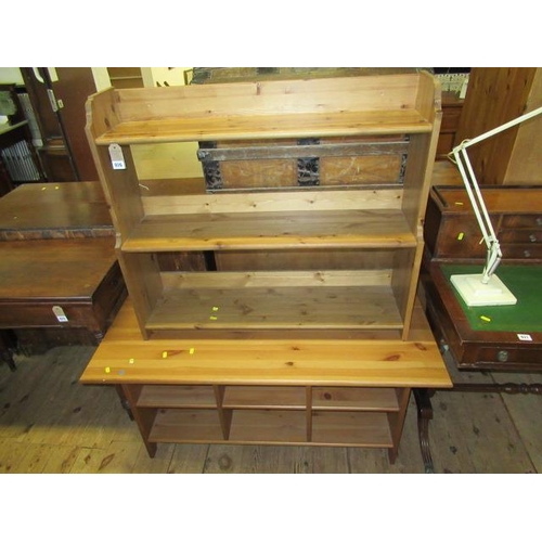 926 - PINE COFFEE TABLE AND BOOKSHELF