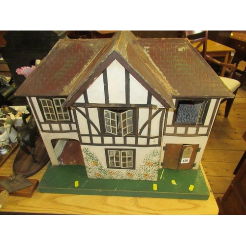 438 - VINTAGE DOLLS HOUSE AND CONTENTS