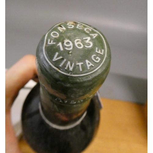 102 - 1 bottle Fonseca 1963 vintage port (Est. plus 24% premium inc. VAT)