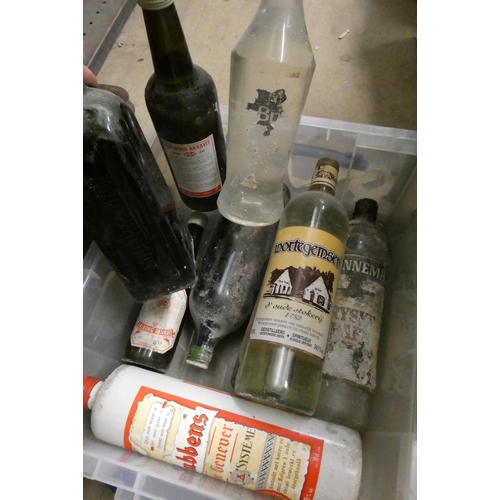 11 - Two boxes of mixed alcohol and spirits, including Tia Maria, Harveys Tico Sherry, Sonnema vodka and ... 