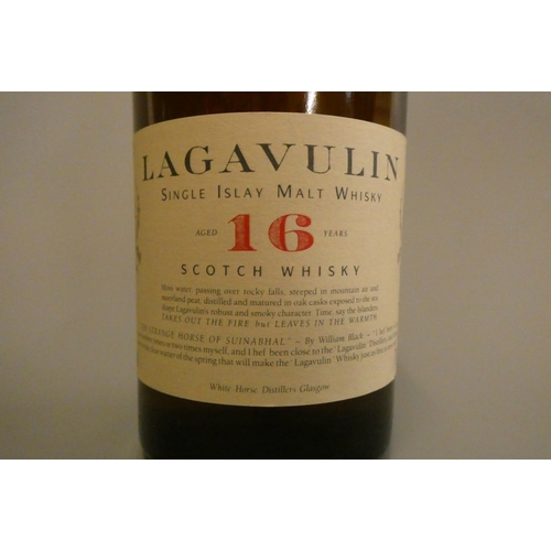 127 - 1 bottle Lagavulin 16 year old sinlge Islay malt whisky, White Horse Distillers, 70cl, 43% (Est. plu... 