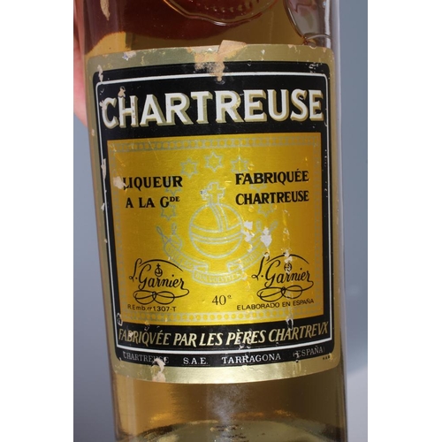 35 - 1 bottle yellow Chartreuse, L. Garnier, 40° (Est. plus 24% premium inc. VAT)