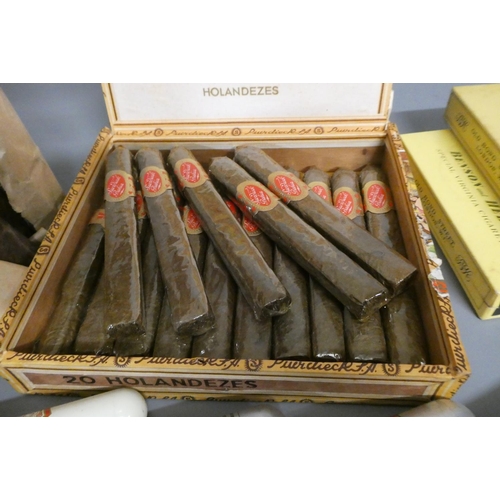 44 - Collection of cigars & cigarettes, comprisng 41 Sinhnakauns no. 152 cigars, 1 box of 15 Superdieck H... 