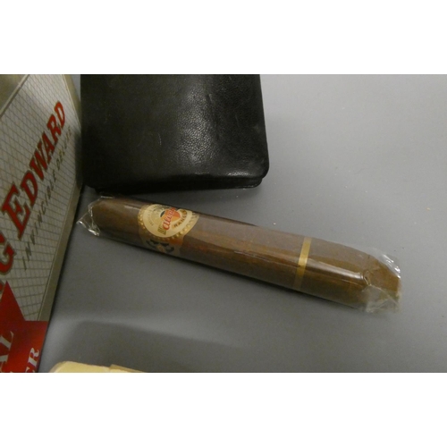 45 - 1 box of 18 King Edward Invincible Deluxe cigars, together with 3 packs of 5 King Edward Specials, 1... 