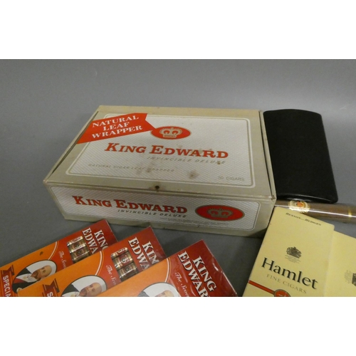 45 - 1 box of 18 King Edward Invincible Deluxe cigars, together with 3 packs of 5 King Edward Specials, 1... 