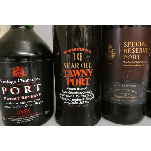 91 - 8 bottles of port, comprising Taylors LBV 2002, Taylors first estate reserve, Grahams LBV 1995, Dick... 