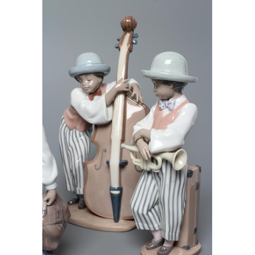 67 - A LLADRO PORCELAIN SIX PIECE JAZZ BAND, modern, comprising drums, saxaphone, clarinet, trumpet, doub... 