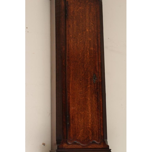 852 - AN OAK LONGCASE SIGNED KIDDS, MALTON, late 18th century, the eight day movement with anchor escapeme... 