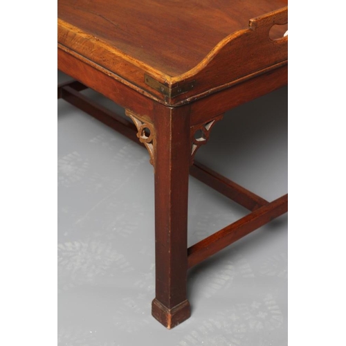 922 - A MAHOGANY BUTLERS TRAY COFFEE TABLE, late 18th century and later, the oblong galleried top with ins... 