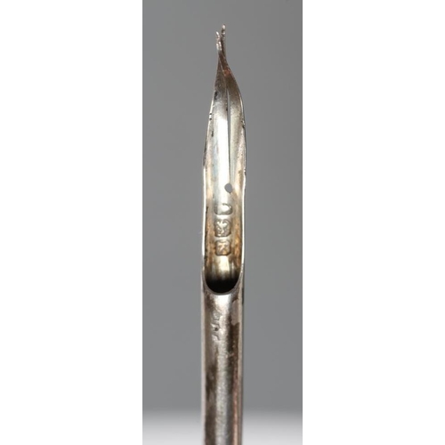 189 - A GEORGE III SILVER DIP PEN, maker John Jago, London 1805, in the form of a feathered quill, 8