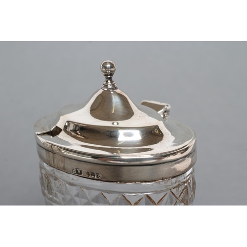 229 - A LATE GEORGE III SILVER MOUNTED GLASS MUSTARD, maker Andrew Fogelberg, London 1802, of panelled obl... 