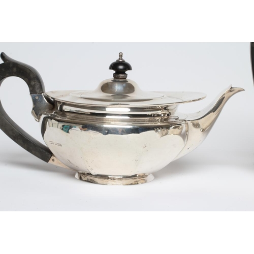 282 - A FOUR PIECE SILVER TEA AND COFFEE SERVICE, maker Manoah Rhodes, Sheffield 1921 and 1923 (teapot), o... 