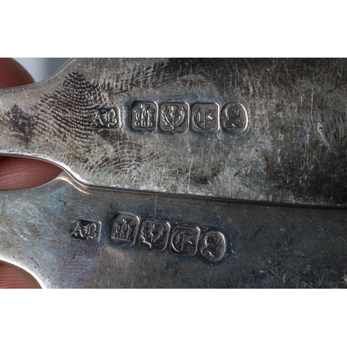 294 - A SET OF THREE GEORGE II SILVER TABLESPOONS, maker's mark SW (Starling Wilford?), London 1737, in Ha... 