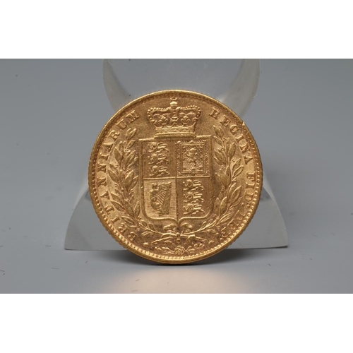 332 - A VICTORIA SHIELD BACK SOVEREIGN, 1866, 7.3g (Est. plus 20% premium)