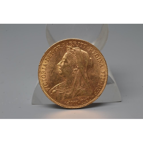 334 - A VICTORIA OH SOVEREIGN, 1900, 8g (Est. plus 20% premium)