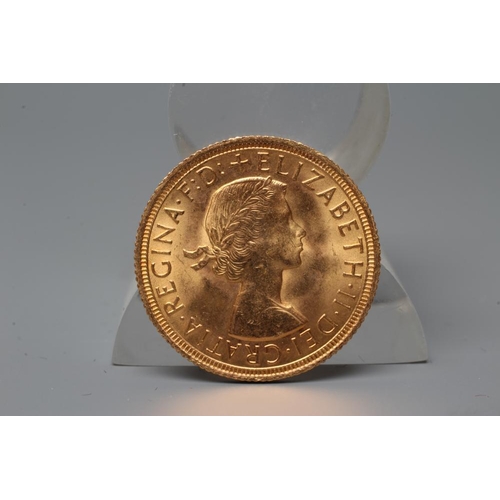 346 - AN ELIZABETH II SOVEREIGN, 1962, 8g (Est. plus 20% premium)