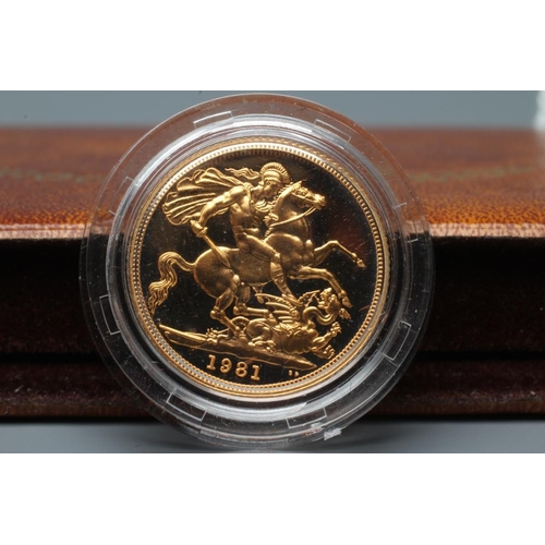 352 - AN ELIZABETH II PROOF SOVEREIGN, 1981, 7.9g, in capsule and cased with certificate (Est. plus 20% pr... 