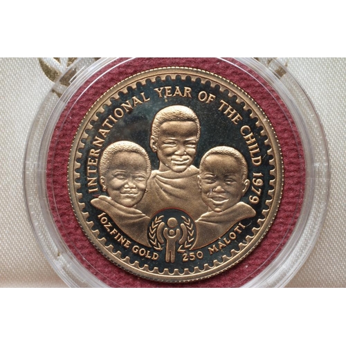 355 - A KINGDOM OF LESOTHO GOLD INTERNATIONAL YEAR OF THE CHILD 250 MALOTI, 1979, 1oz, in capsule and case... 