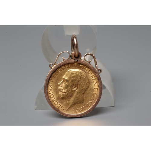 367 - A GEORGE V HALF SOVEREIGN, 1912, loose mounted as a pendant, stamped 9ct, 5.5g total (Est. plus 20% ... 