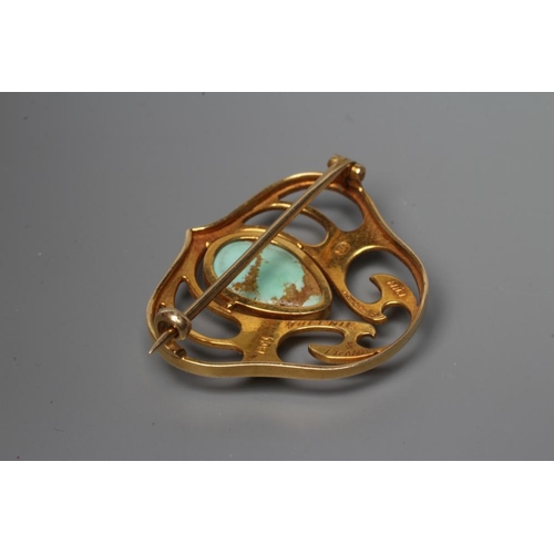 432 - A MURRLE BENNETT BROOCH, the polished tear shaped green stone collet set to an open trefoil frame, s... 