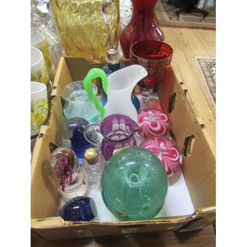 100 - BOX OF GLASS ITEMS INCLUDING GLASS DUMP