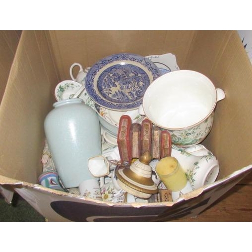 122 - LARGE BOX OF CHINA INCLUDING ROYAL CROWN STAFFORDSHIRE KOWLOON PATTERN CHINA