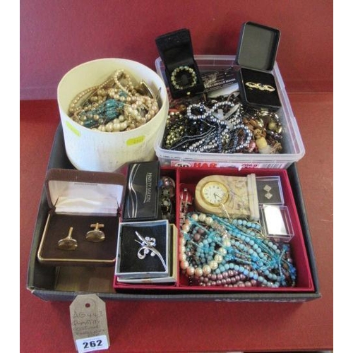 262 - QUANTITY OF COSTUME JEWELLERY ETC