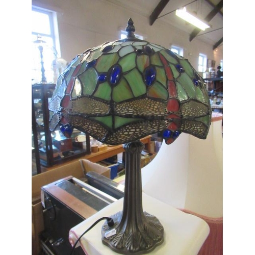 447 - TIFFANY STYLE TABLE LAMP