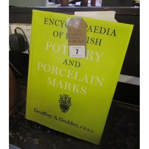 7 - GODDENS POTTERY MARKS BOOK