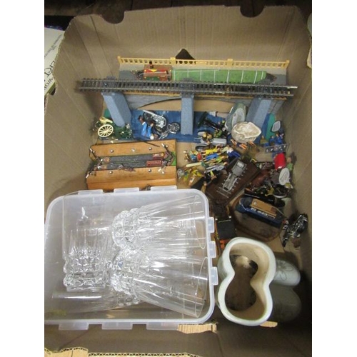 410A - BOX OF MISCELLANEOUS ITEMS INCLUDING MODELS AND GLASSWARE