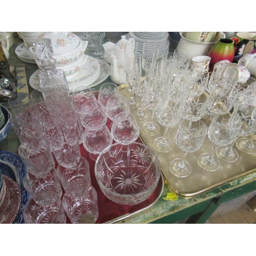 122 - TWO TRAYS OF GLASS INCLUDING DECANTER