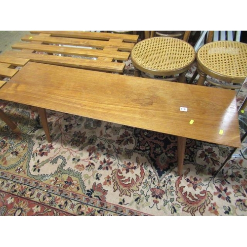 1171 - RETRO COFFEE TABLE