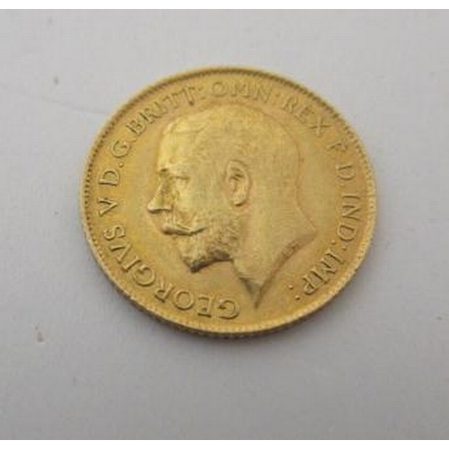 194 - HALF SOVEREIGN DATED 1914