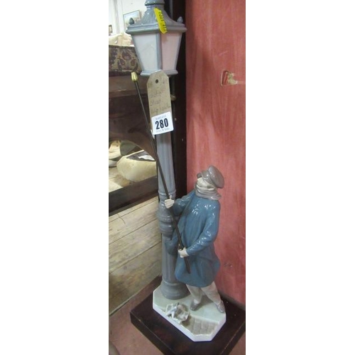 280 - LLADRO STREET LAMP LIGHTER FIGURE