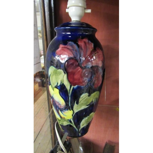 305 - MOORCROFT LAMP