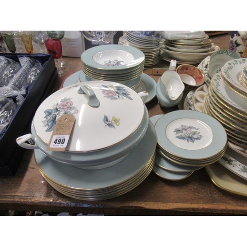 490 - ROYAL WORCESTER WOODLAND DINNERWARE