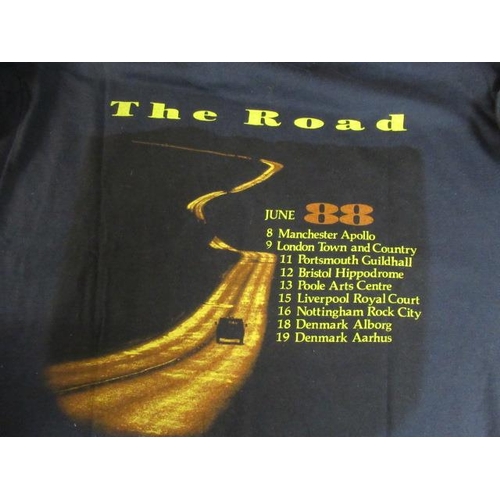 506 - OFFICIAL KINKS THE ROAD CONCERT PUBLISHING 1987-88 TEE SHIRT