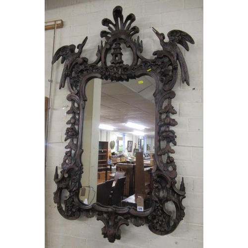 579 - CHIPPENDALE STYLE DECORATIVE MIRROR