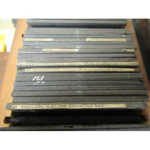 368A - LARGE QUANTITY OF ANTIQUE MAGIC LANTERN SLIDES