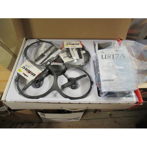 445 - UDI 6 AXIS DRONE QUAD WITH CAMERA