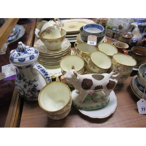 112 - QUANTITY OF VINTAGE AND OTHER CERAMICS INCLUDING COW CREAMER