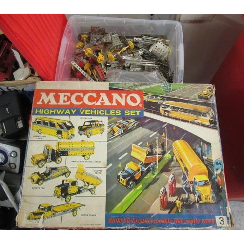 38 - BOXED MECCANO SETS