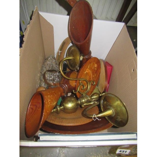 431 - BOX OF WOODEN ITEMS INCLUDING BRASS CANDLE HOLDERS