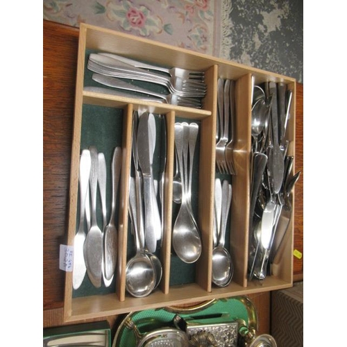 302A - RETRO OLD HALL CUTLERY ETC